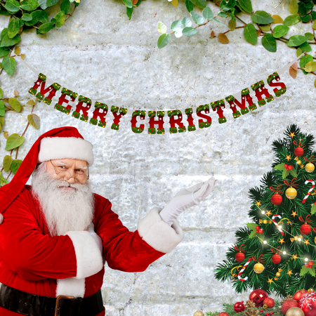 Merry Christmas Supershape Bunting/Dangler (6 Inches per card/250 GSM Cardstock/Red, Green/14 Cards in a Banner)